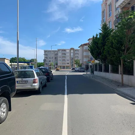 Desi House 403 Несебър